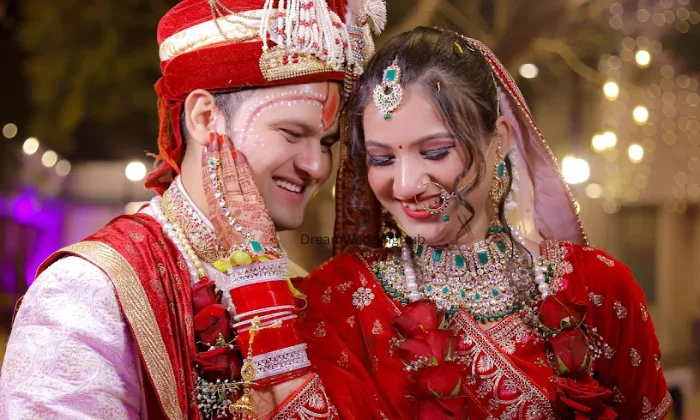 PriyaLall Digital  Studio